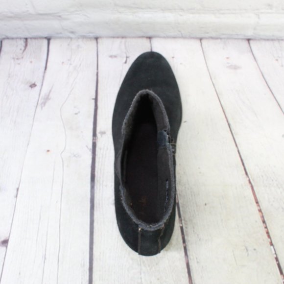 Clarks Pause Camelia Black Suede Side Zip Heeled Ankle Boots Size 11 M - Picture 9 of 9